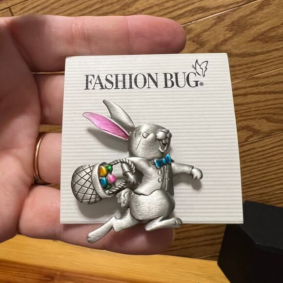 Vintage JJ Jonette Pewter Metal Brooch Easter Bunny Rabbit Egg Basket NEW NOS - Picture 5 of 7